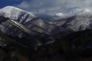 去泰国旅游飞机上什么食品不能带？