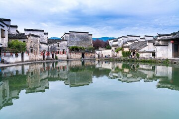 山地车品牌、车型、价格谁能系统的给我介绍下？