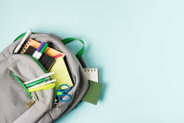 去泰国旅游飞机上什么食品不能带？